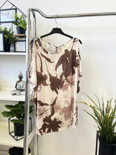 Kép betöltése a galériamegjelenítőbe: 2929 RINA hidegselyem felső
