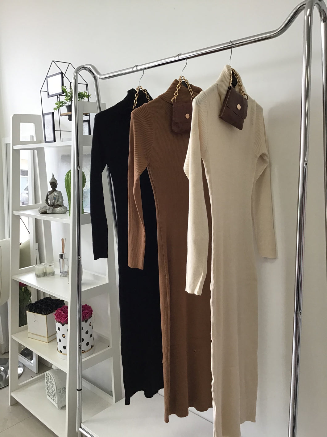 C705 kötött ruha+öv táska